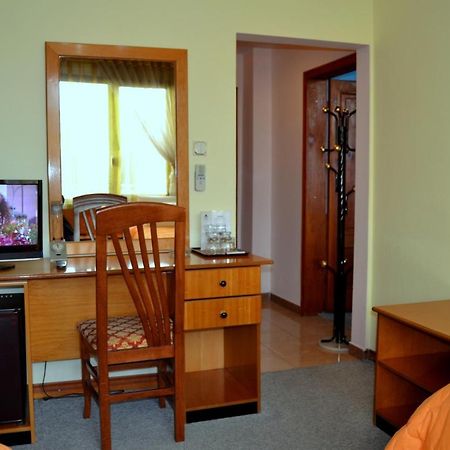 Kruja Hotel Tirana Zewnętrze zdjęcie