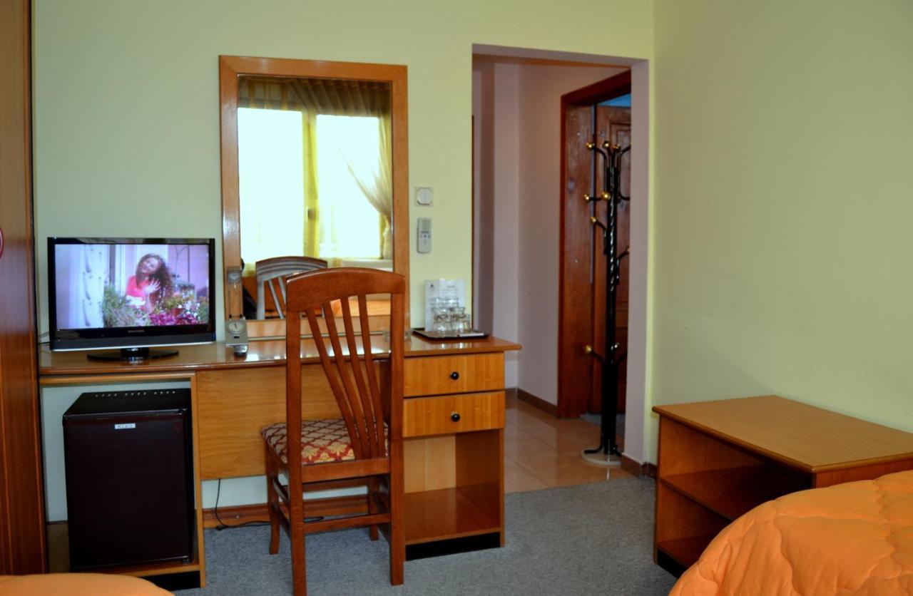 Kruja Hotel Tirana Zewnętrze zdjęcie